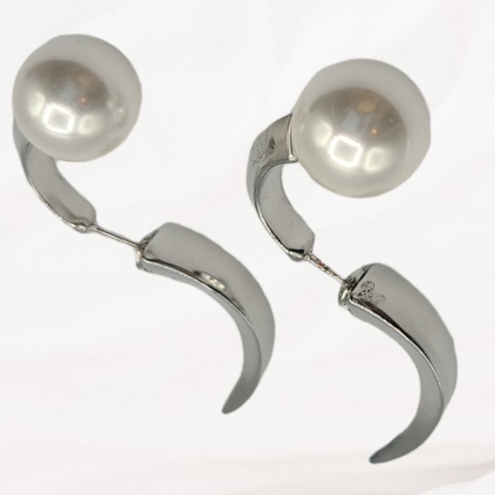 Silver Spike Horn with Pearl Edgy Fashion Stud Earrings ~ NEW